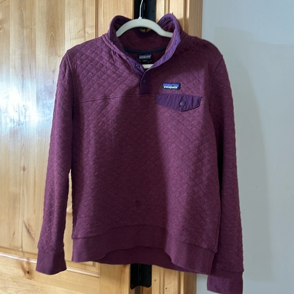 Patagonia Tops - Patagonia Quilted Sweater